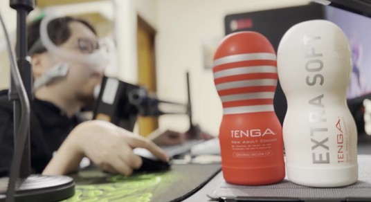 《快打旋风》身障玩家开发无障碍下巴控制器 最终选择与TENGA合作