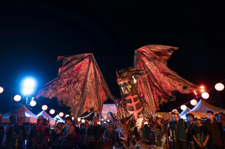 《魔兽世界》震撼发布“黑龙祭 祈福之路”纪录片，揭秘“糊纸死亡之翼”的幕后故事